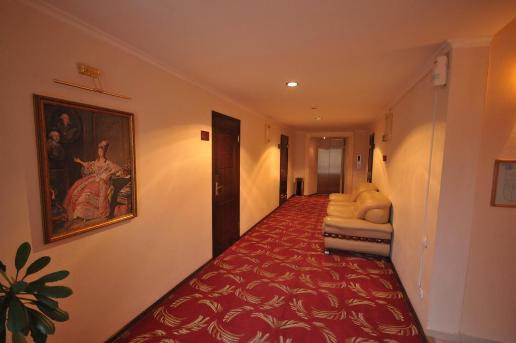 Golden Palace Hotel อัคเทา ภายนอก รูปภาพ